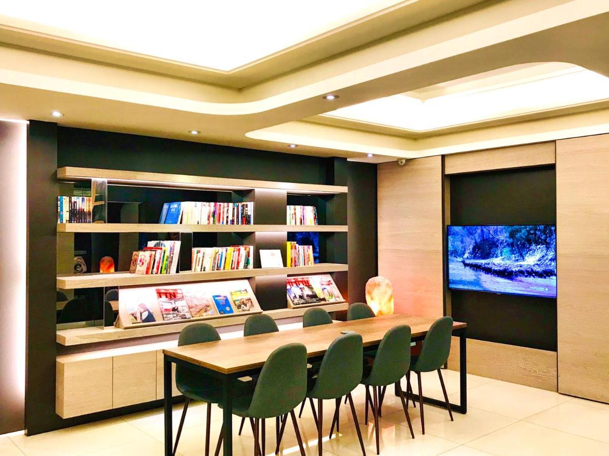 Hub Hotel Тучен Екстер'єр фото