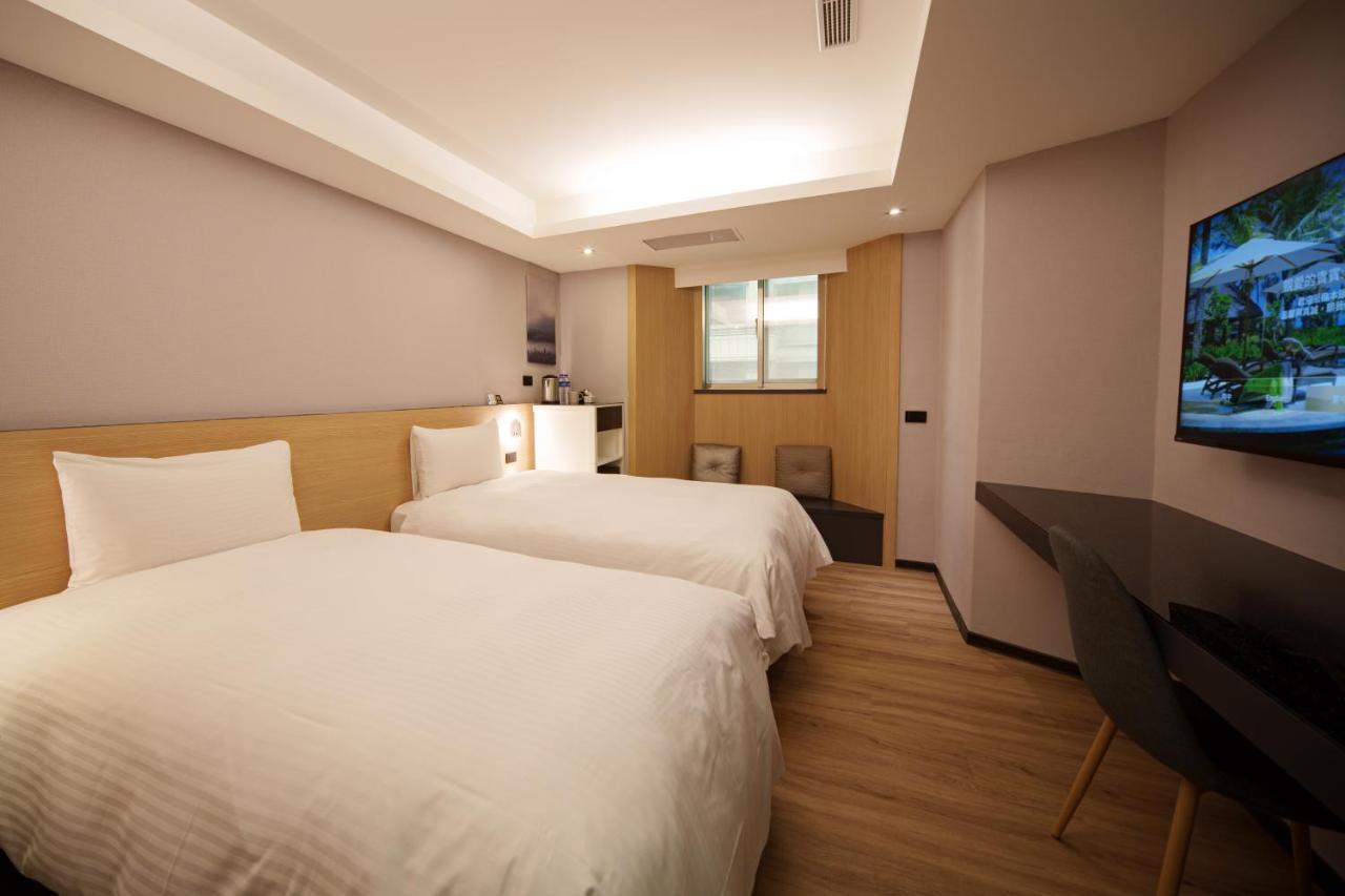 Hub Hotel Тучен Екстер'єр фото