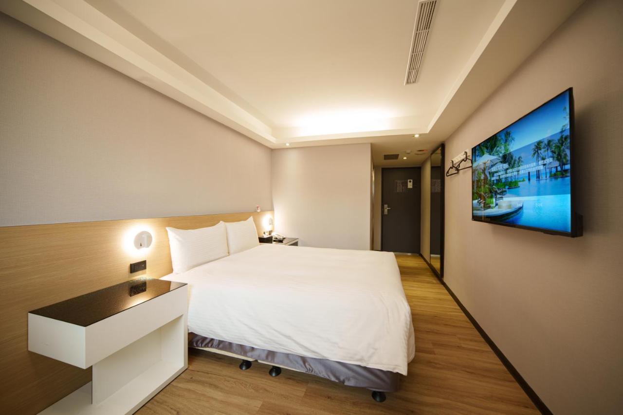 Hub Hotel Тучен Екстер'єр фото