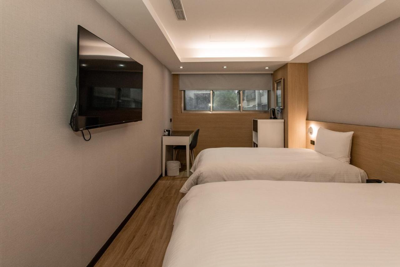 Hub Hotel Тучен Екстер'єр фото