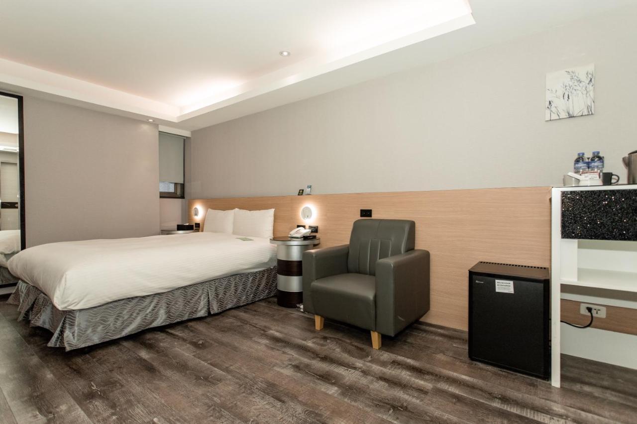 Hub Hotel Тучен Екстер'єр фото