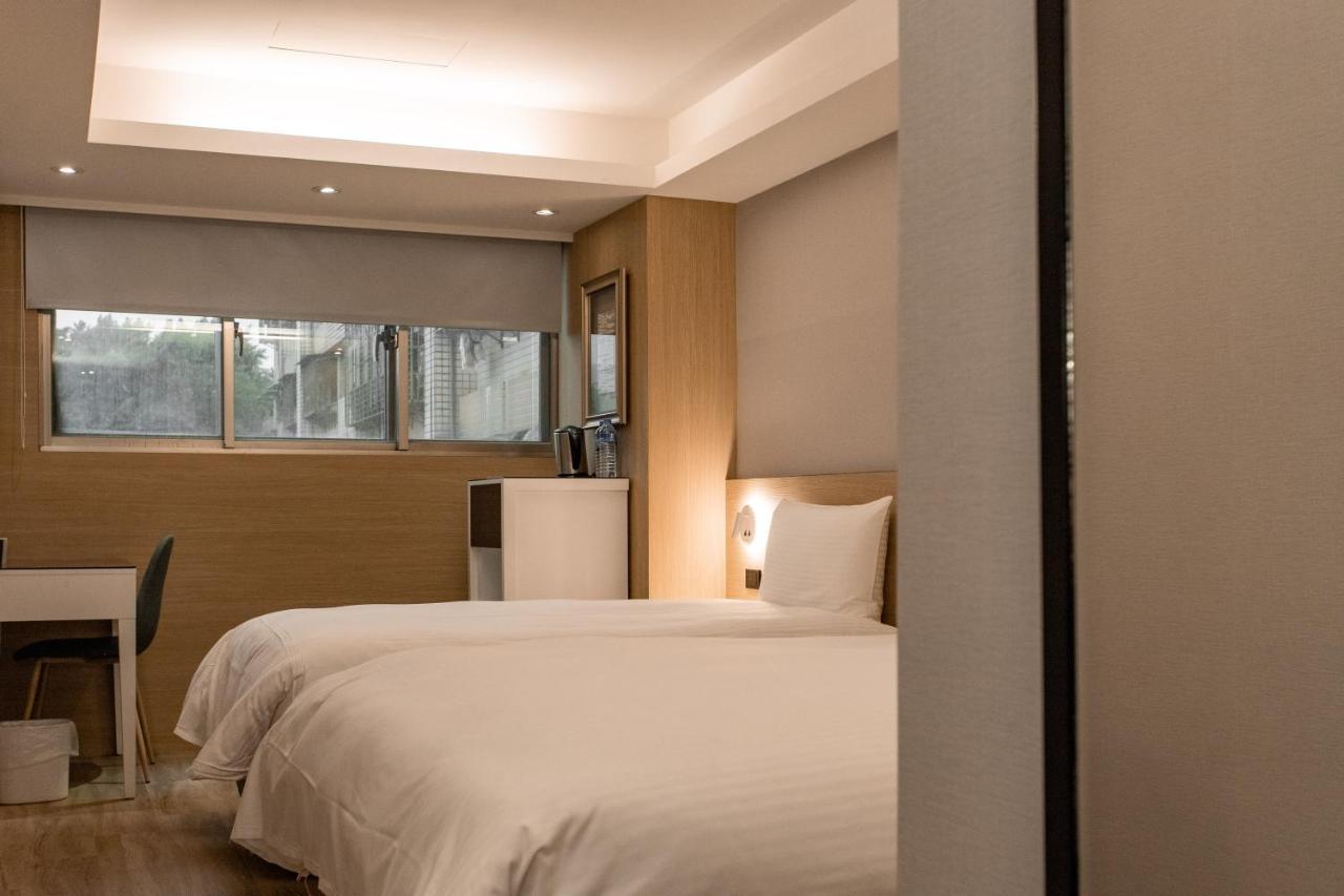 Hub Hotel Тучен Екстер'єр фото
