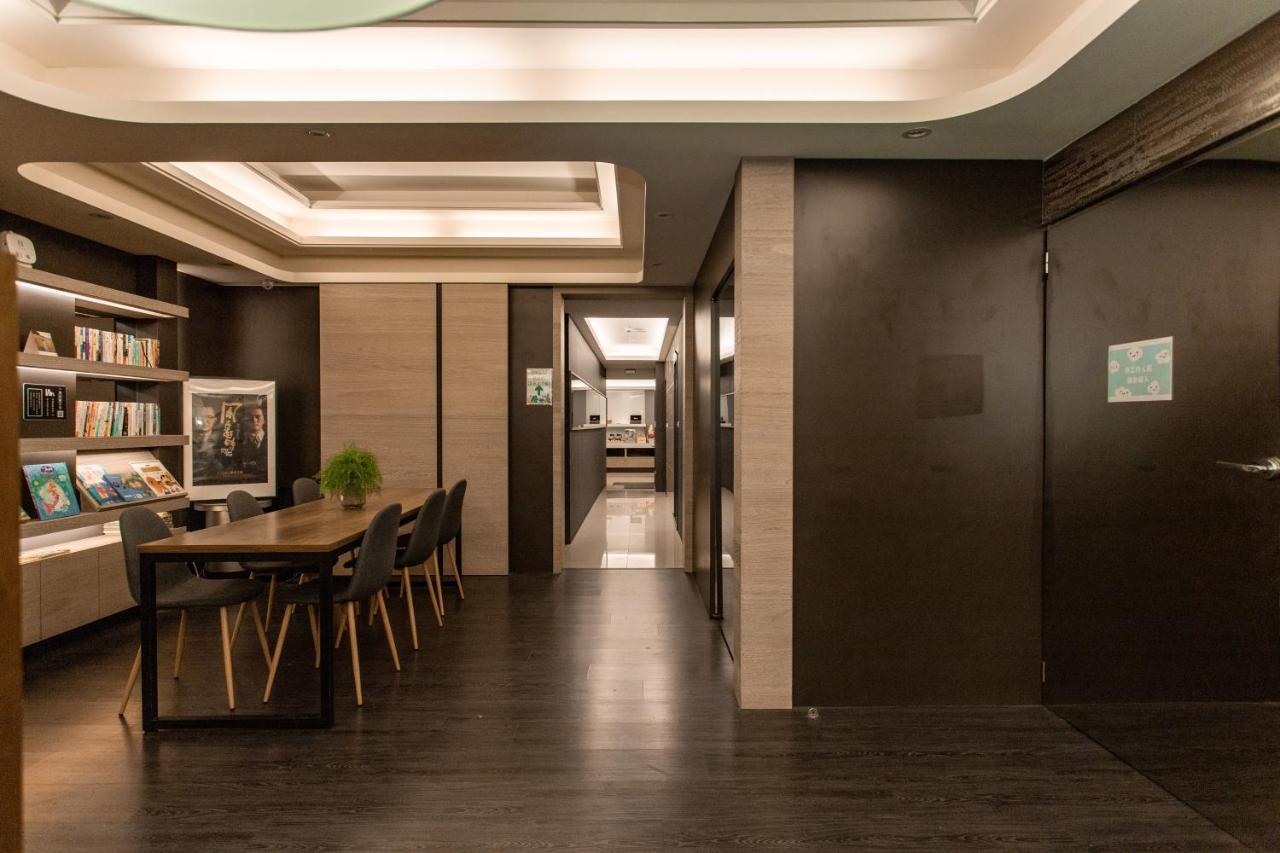 Hub Hotel Тучен Екстер'єр фото