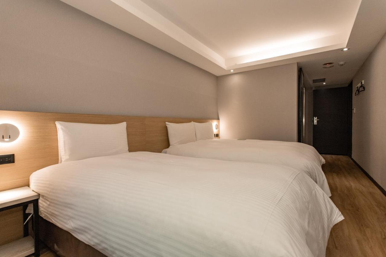 Hub Hotel Тучен Екстер'єр фото