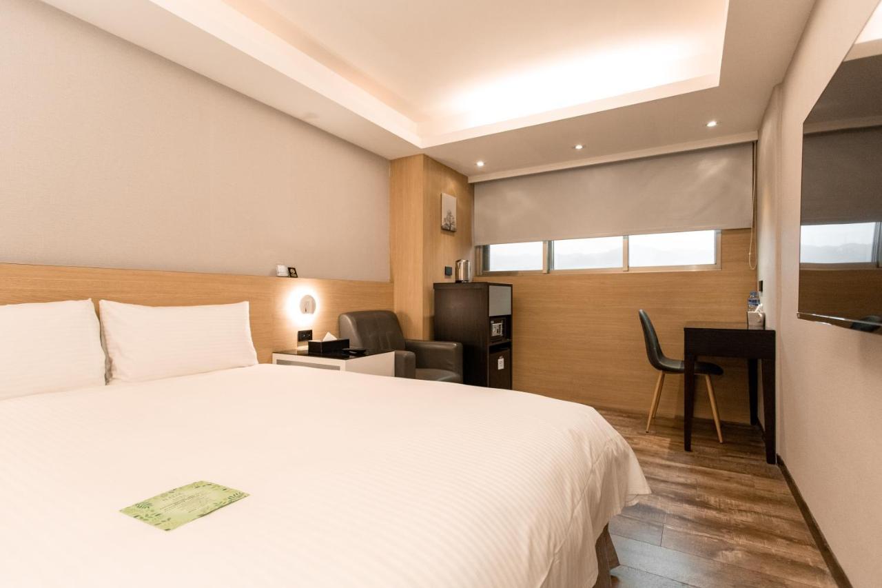 Hub Hotel Тучен Екстер'єр фото